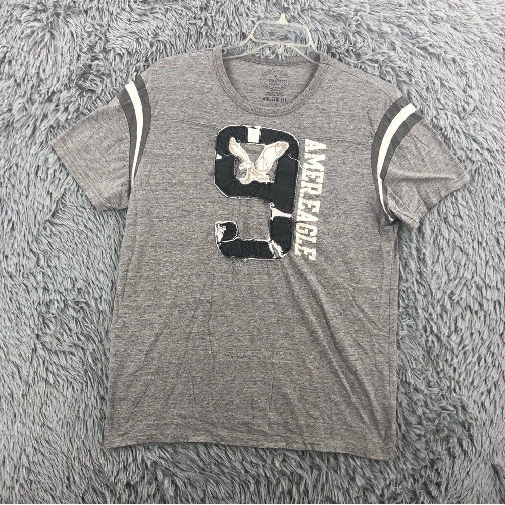 American Eagle Outfitters Tshirt Mens Large Athletic Fit Logo Spellout Eagle